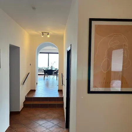 Panoramic Seaview Apartment, Renovated With New Aircons *