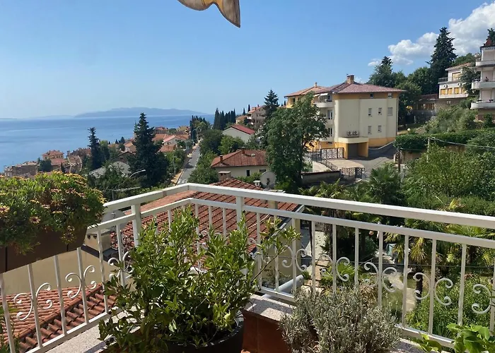 Panoramic Seaview 아파트 오파티아