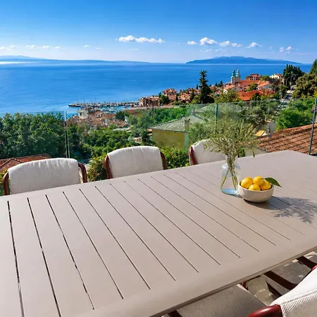 Daire Panoramic Seaview Apartment, Completely Renovated Opatija